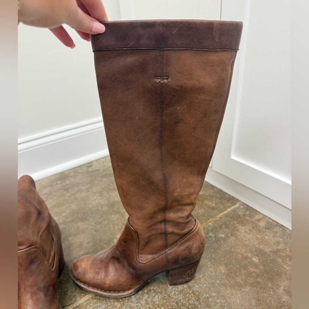 Women’s Frye Co. Rory Scrunch - Picture 12 of 13